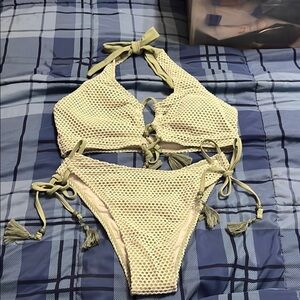 NWOT Cream and Green Mesh Halter Bikini Set Medium Zaful